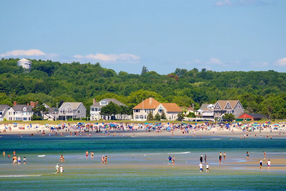 Kitchen helper - Bayleys Lobster Pound Restaurant, Scarborough - 1